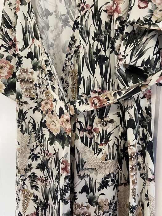 Vestido traçado/quimono da Violeta by Mango