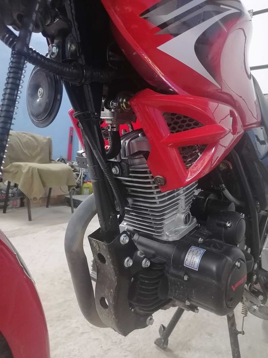 Мотоцикл Viper zs200A