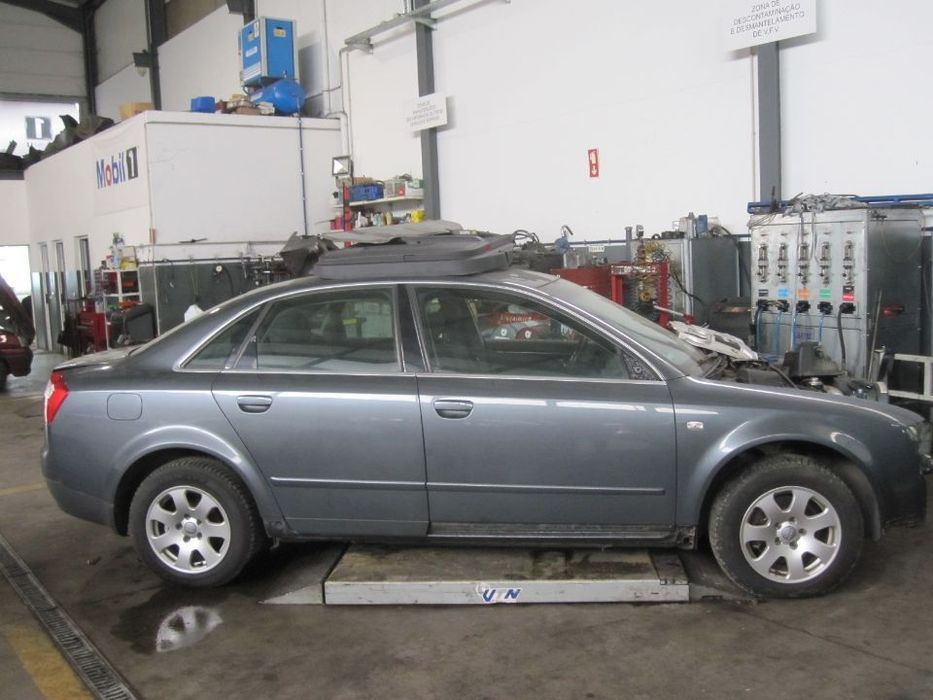 Tablier Audi A4 B6 130cv de 2001