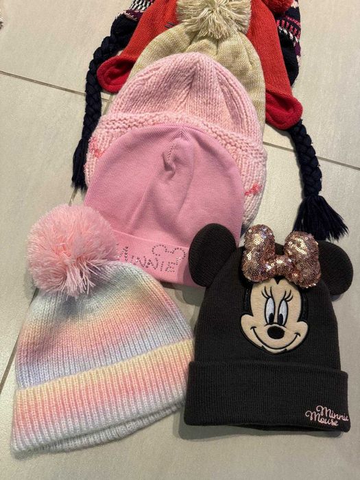 Zestaw czapek zimowych – rozmiar 12–36 miesięcy | 8 szt.