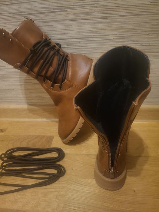 Buty zimowe damskie nowe