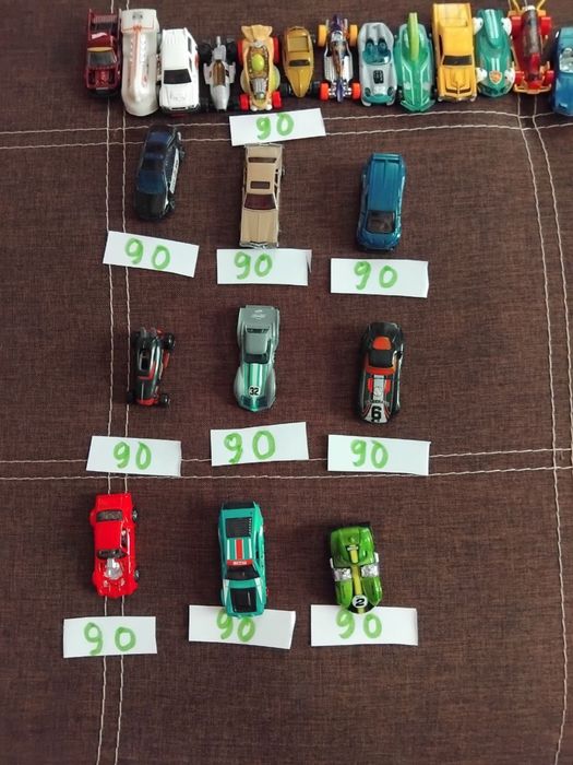 Різні машинки для цікавих ігор. Хотіілс і не тільки