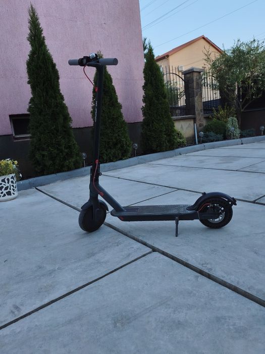 Продам електросамокат Kugoo M365 PRO