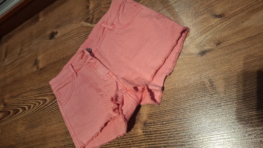 Krótkie spodenki 140 COCCODRILLO SUPER OKAZJA!!!