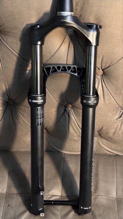Велосипедна вилка RockShox judy 29/120 нова Е-Bike