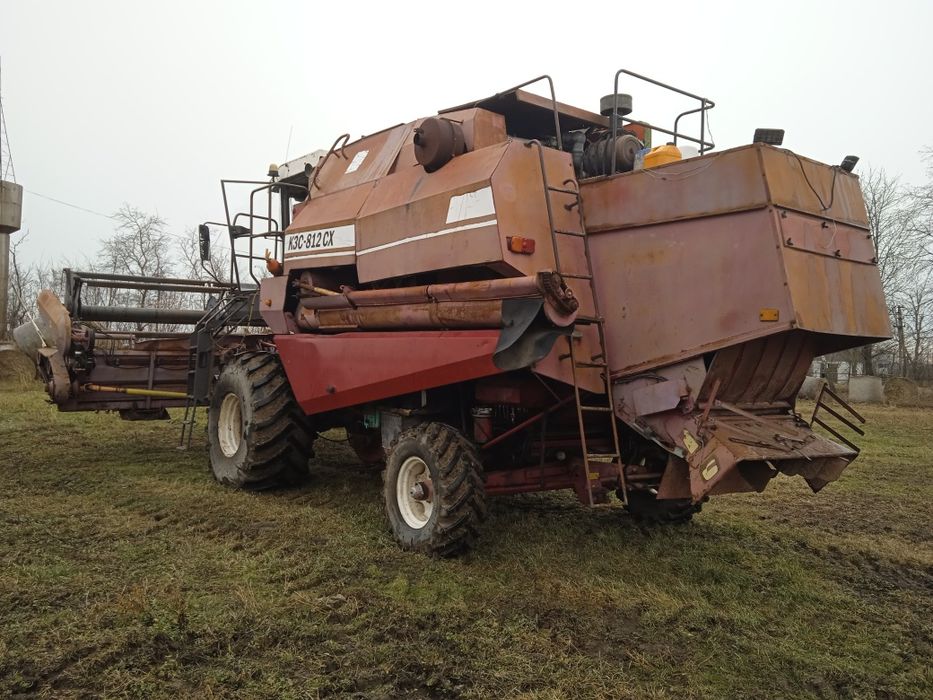 Комбайн КЗС-812СХ