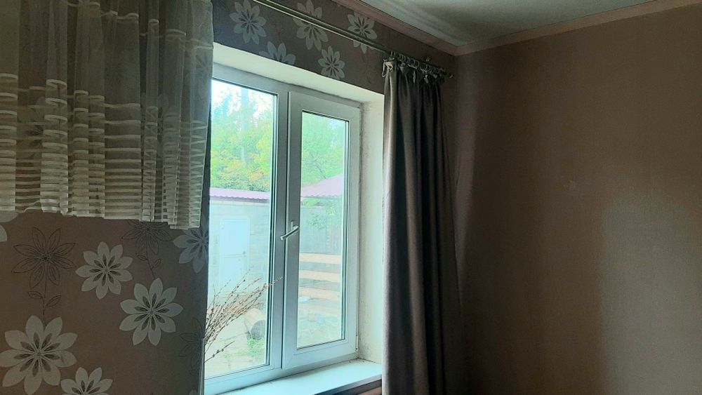 Продам капітальний будинок в Мерефі