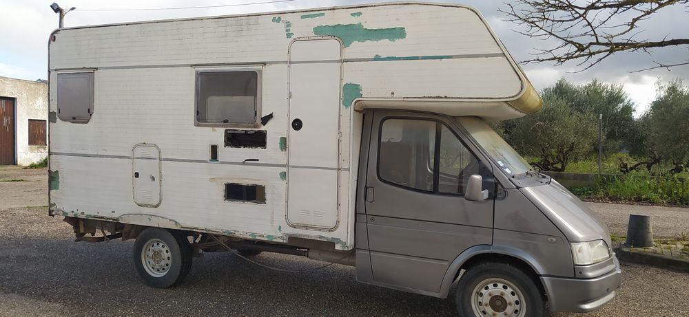 Autocaravana para restaurar