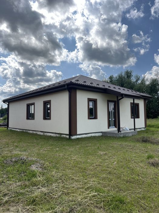 Будинок біля школи 120м2