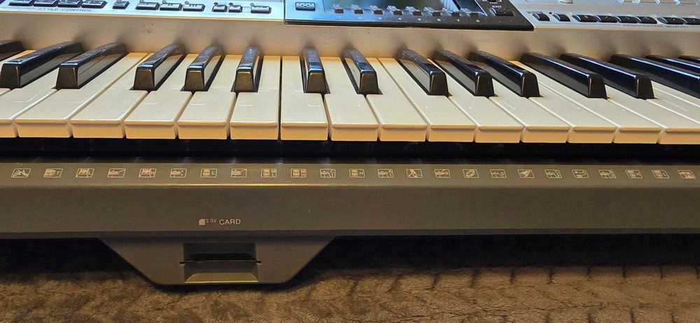 Yamaha PSR-3000 ジャンク YAMAHA PSR 3000 - keyboard, tylko w domu używany
