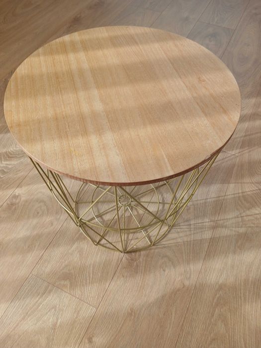 Vende-se mesa de apoio sala