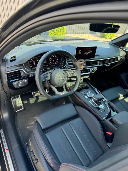 Audi A4B9 Prestige S-Line