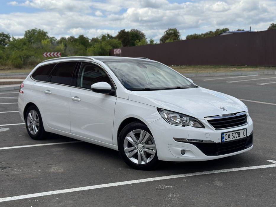 Peugeot 308SW 2015 року