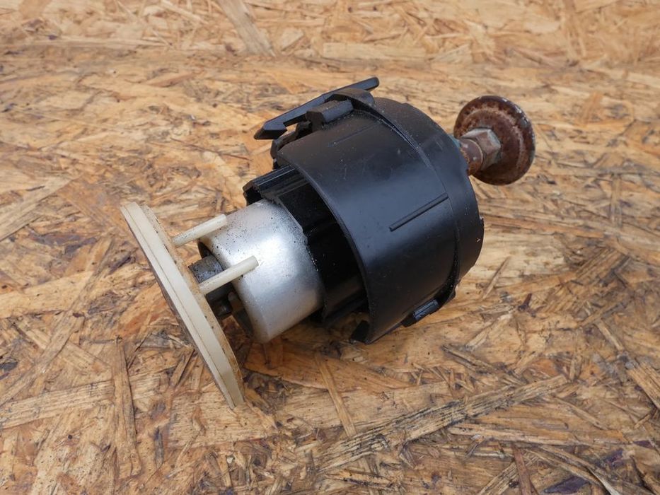 BMW E34 M5 / E32 ORYGINALNA POMPA PALIWA + Regulator paliwa DO Silników gamy 3.6 / 3.8 Sprawna w 100% o nr.  16 14 1 178 839 OEM