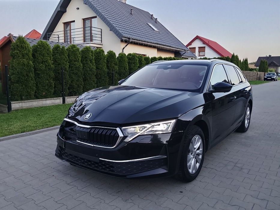 Skoda Octavia Skoda Octavia 1.5 M-HEV Hybrid 12/2024 Nowy Model! Matrix Kamery! Navi
