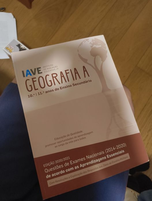 Livro IAVE - Geografia A 10º e 11º Anos do Ensino Secundário