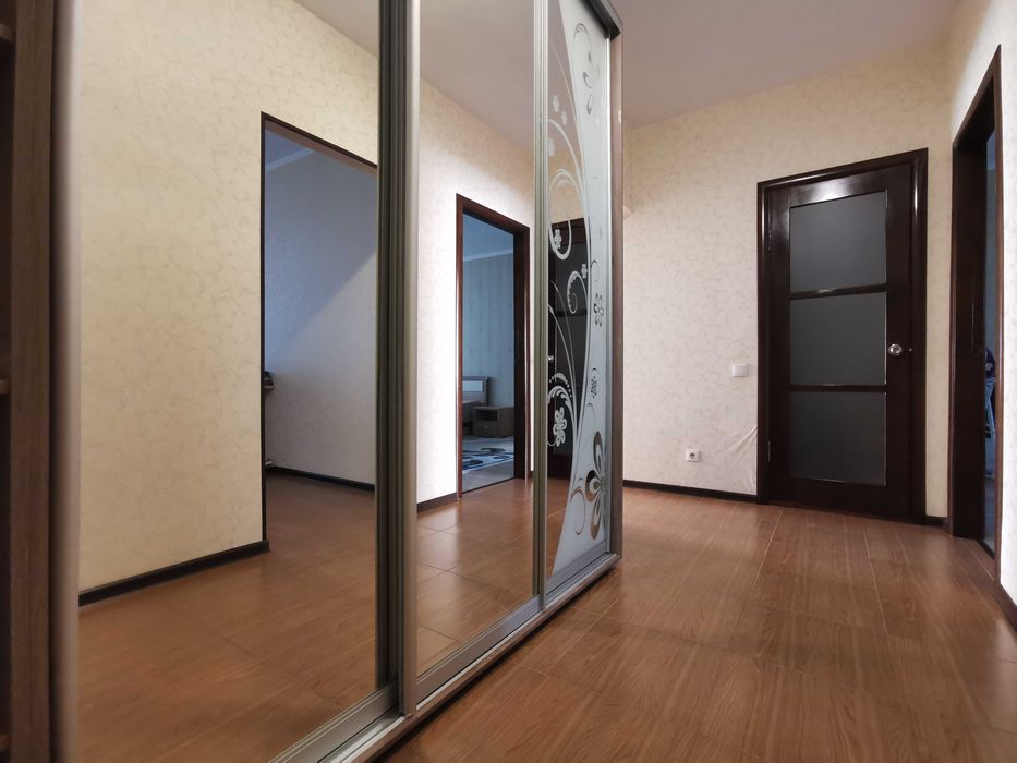 2 кімнатна квартира 67 м² з ремонтом і автономкою RD