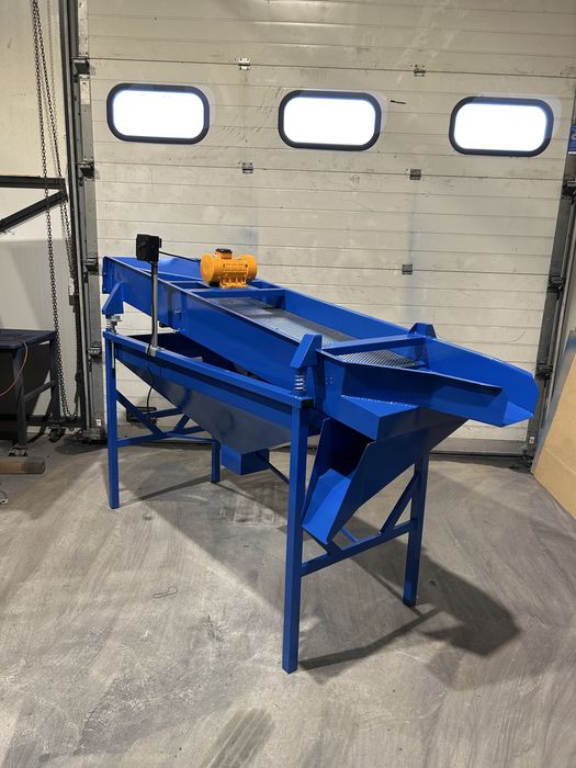 Przesiewacz wibracyjny dwupokładowy duzy plastik nasiona pellet zboze