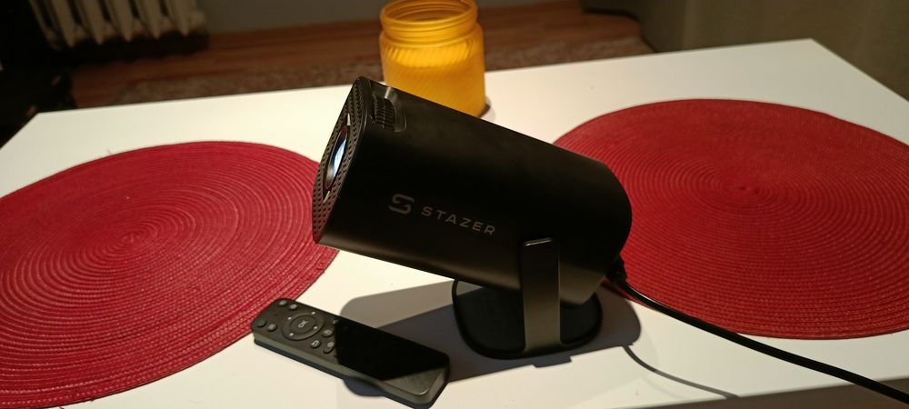 Projektor stazer
