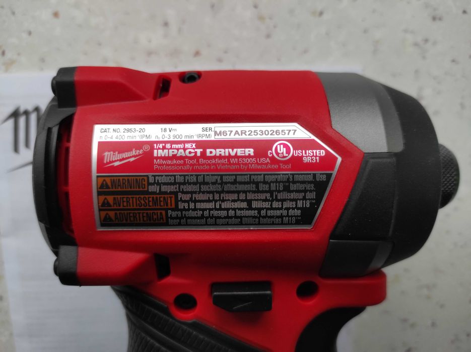 Аккумуляторный ударный винтоверт Milwaukee 2953-20 (FID3-0) M18 FUEL