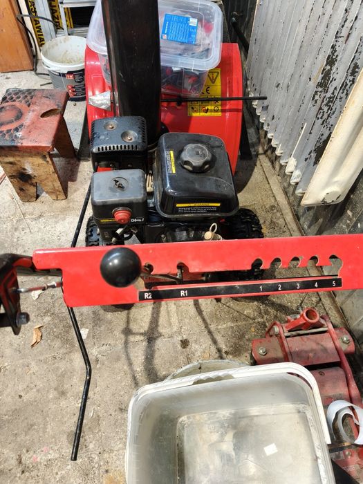 Odśnieżarka Hunter z silnikiem Loncin