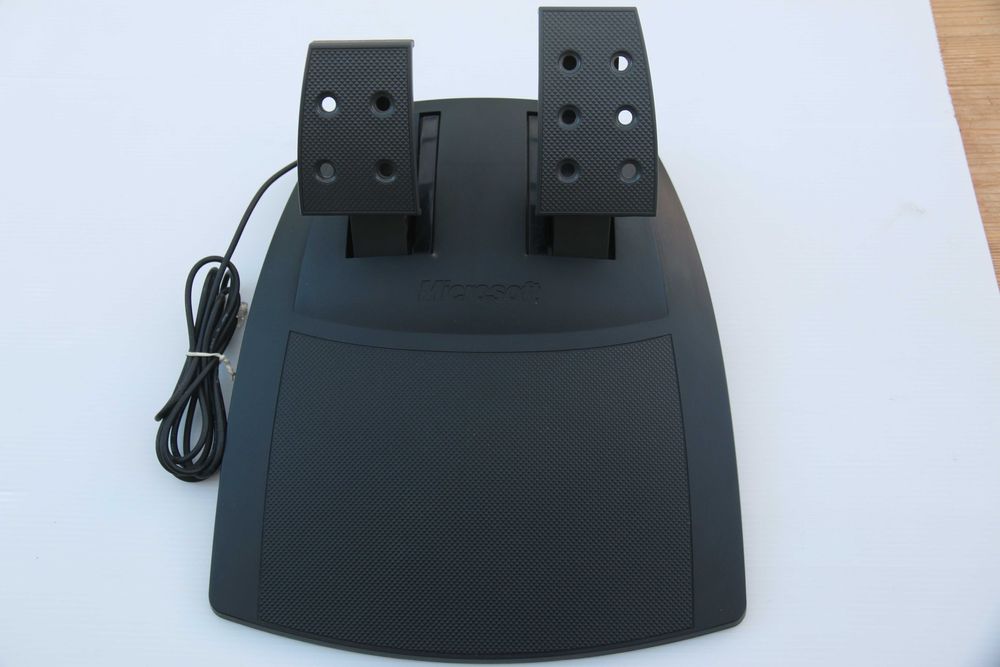 Microsoft SideWinder Precision Racing Wheel and Pedals