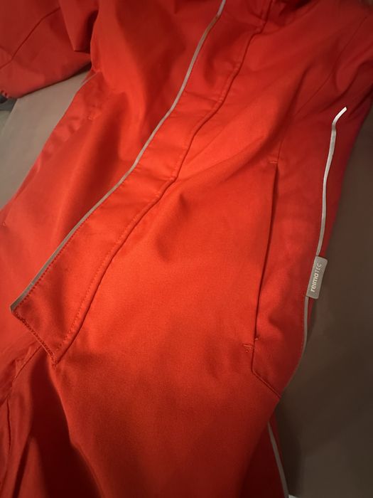 Продам комбинезон Reima