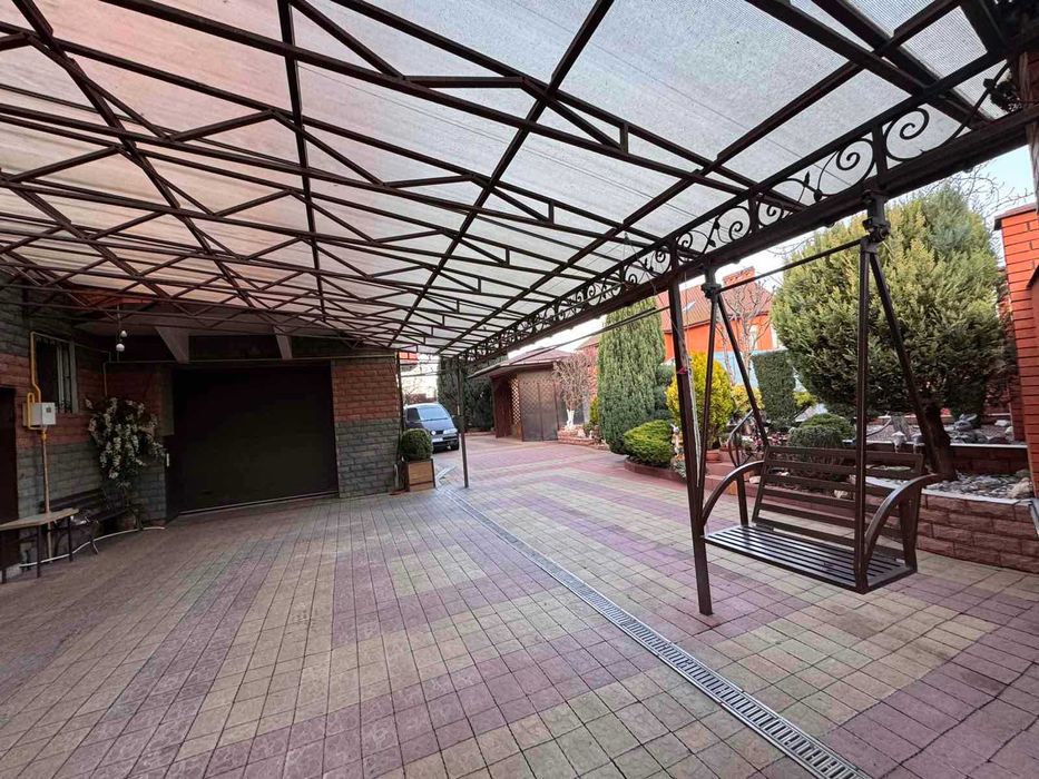 Продаж елітного будинку Півд.-Зах.район