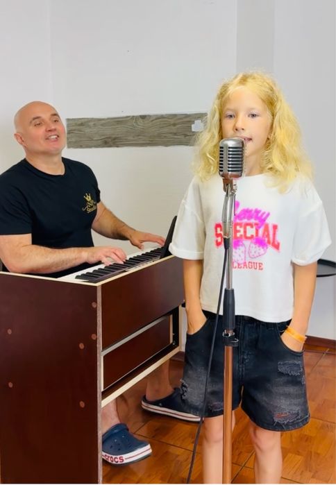 Уроки вокала ( з нуля)