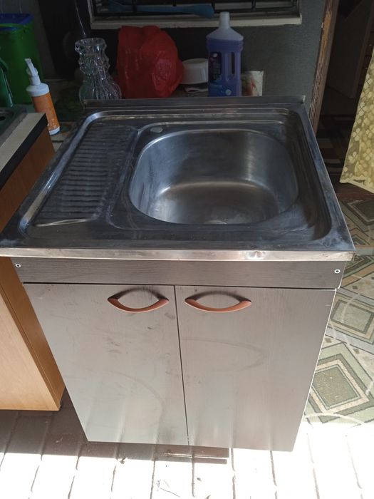 Продам тумбу с мойкой нержавейка б.у. 60*60
