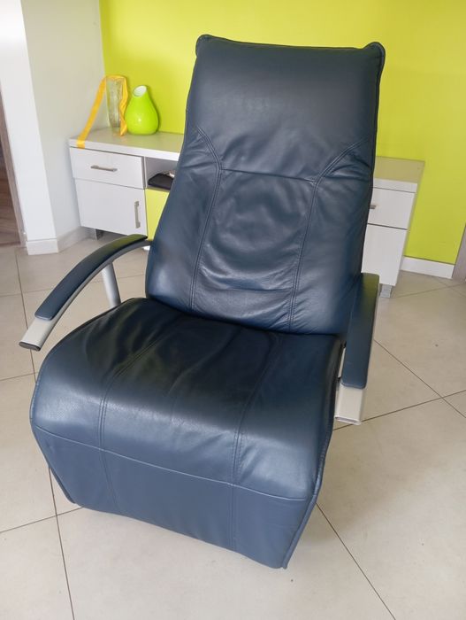 Шкіряне крісло реклайнер