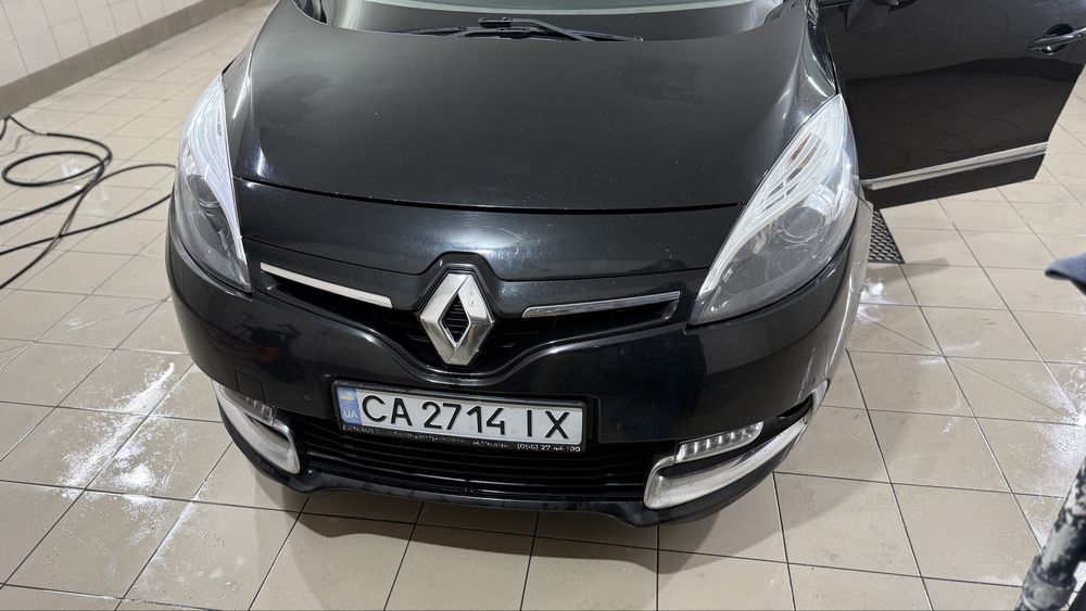 Renault grand scenic 2013
