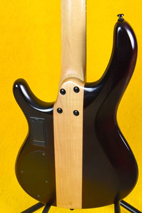 Gitara basowa Cort (fretless)