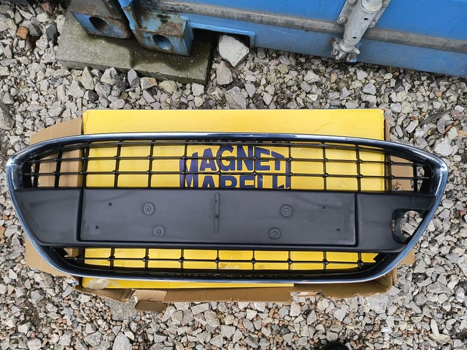 Grill atrapa chłodnicy Ford Fiesta Mk 7 VII
