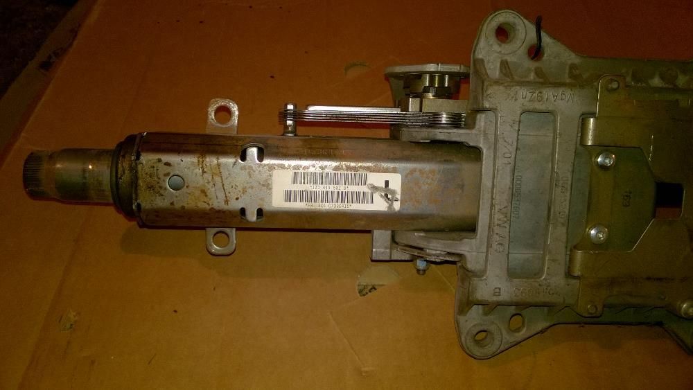 Вал рулевой колонки Skoda Octavia A-5 04-09 к.н. 1Z1419502D