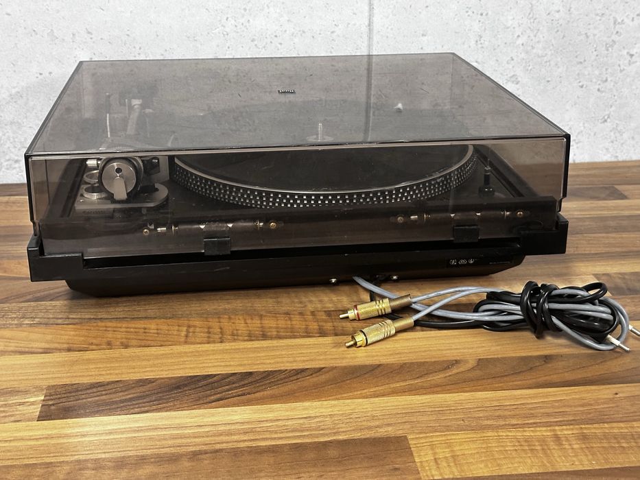 Gramofon Dual 704 z wkladka shure M75 Type D i szczotką antystatyczną