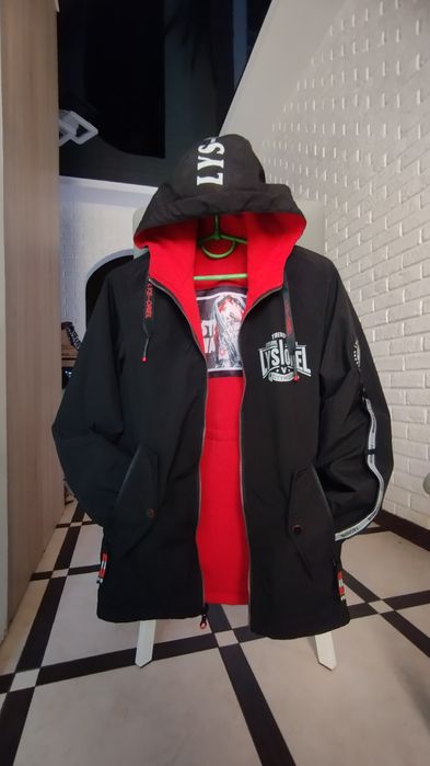 Продам куртку двухстороннюю 164 -168,парка,курточка,ветровка,толстовка