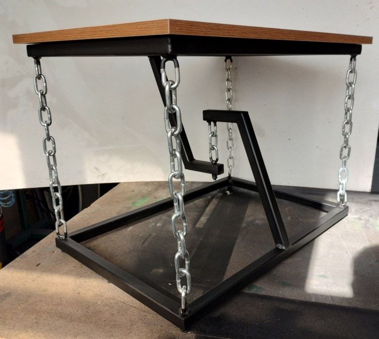 Стол в стиле Loft , планирующий, на цепях. Модель "Antigravity"