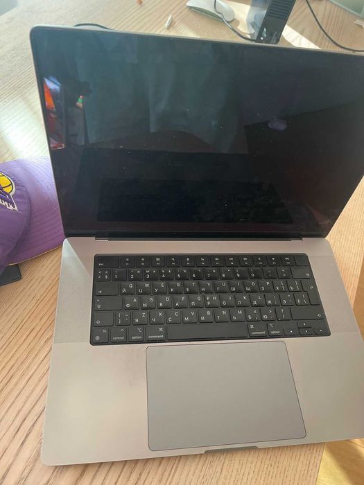 MacBook Pro 16" 2021 M1 Pro 32GB RAM 2TB SSD