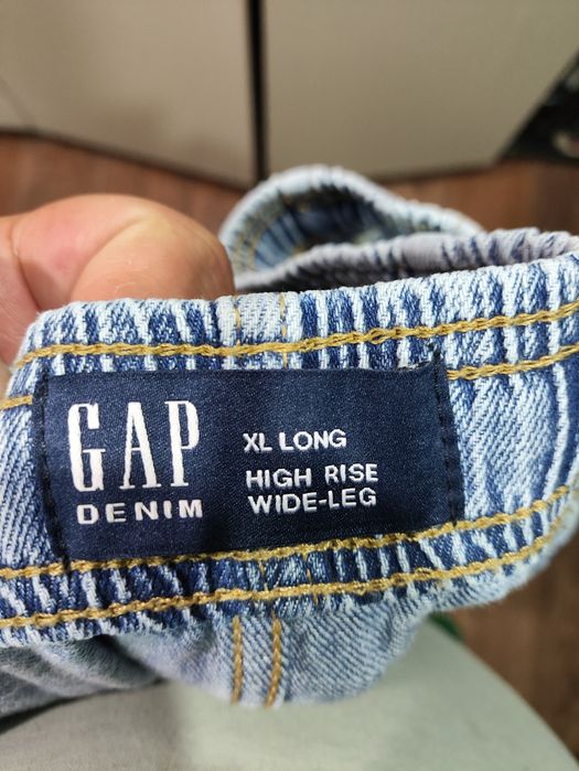 Жіночі джинси вільного покрою легкі gap