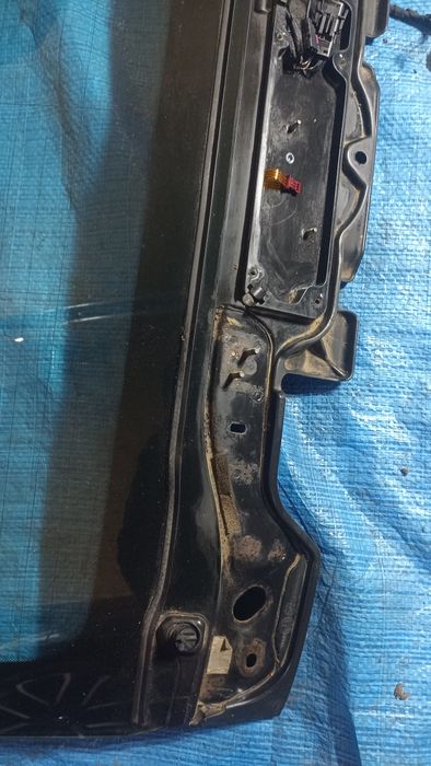 Скло кришки багажника BMW 3 E91 2005-2012