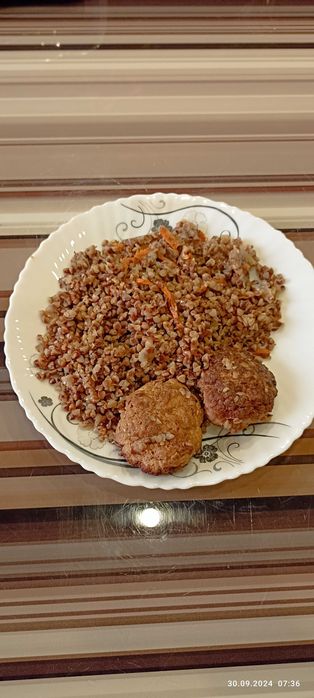 Каши з м'ясом, перші та другі страви, тушенка в реторт пакетах