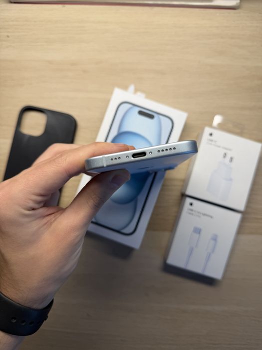 iPhone 15 128gb biały bateria 100% komplet