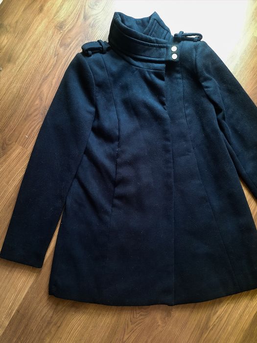 Коротке пальто mango