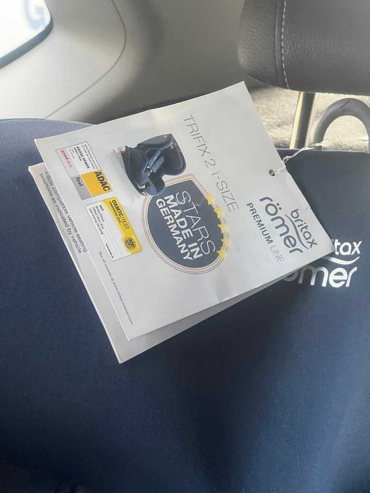 Fotelik dziecięcy Britax Romer Trifix 2 i-Size Night Blue -  stan bdb