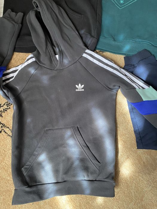 Оригінальні баєри кофти для хлопчика