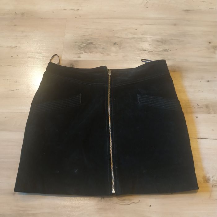 Zamszowa spódniczka Mango