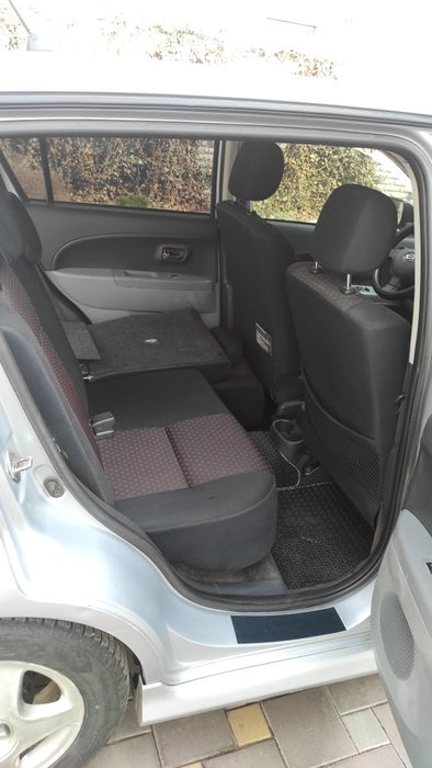 Toyota boon. Daihatsy sirion