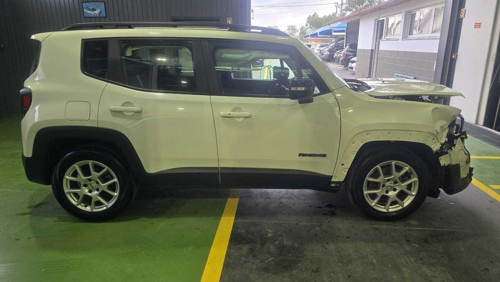 Jeep Renegade 1.5 TG E-Hybrid CX AUT  -  Salvado