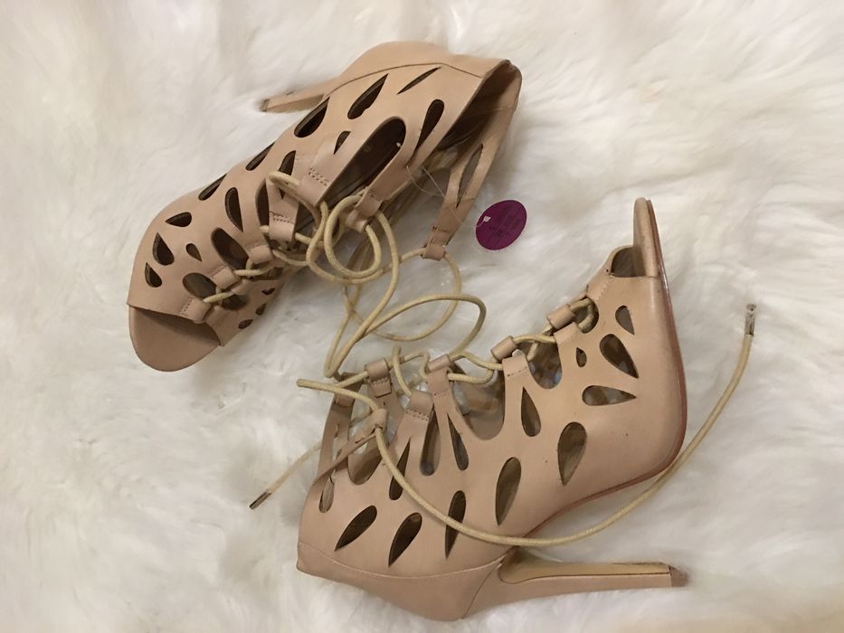 Sandalias de Salto Alto Beges da Atmosphere